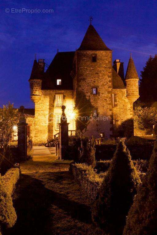 Maison à SAINT-FLOUR