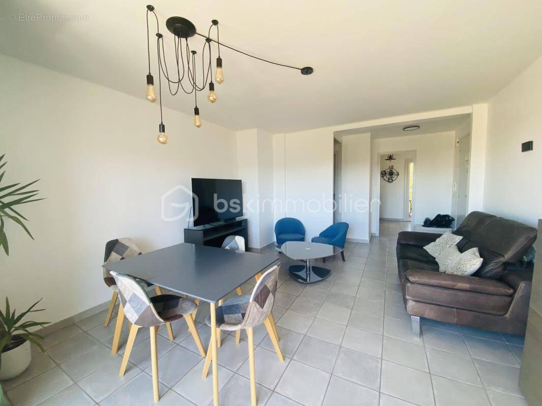 Appartement à SIX-FOURS-LES-PLAGES