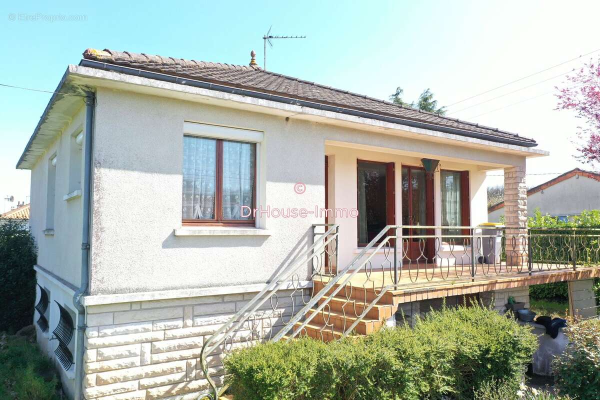 Maison à MIGNALOUX-BEAUVOIR