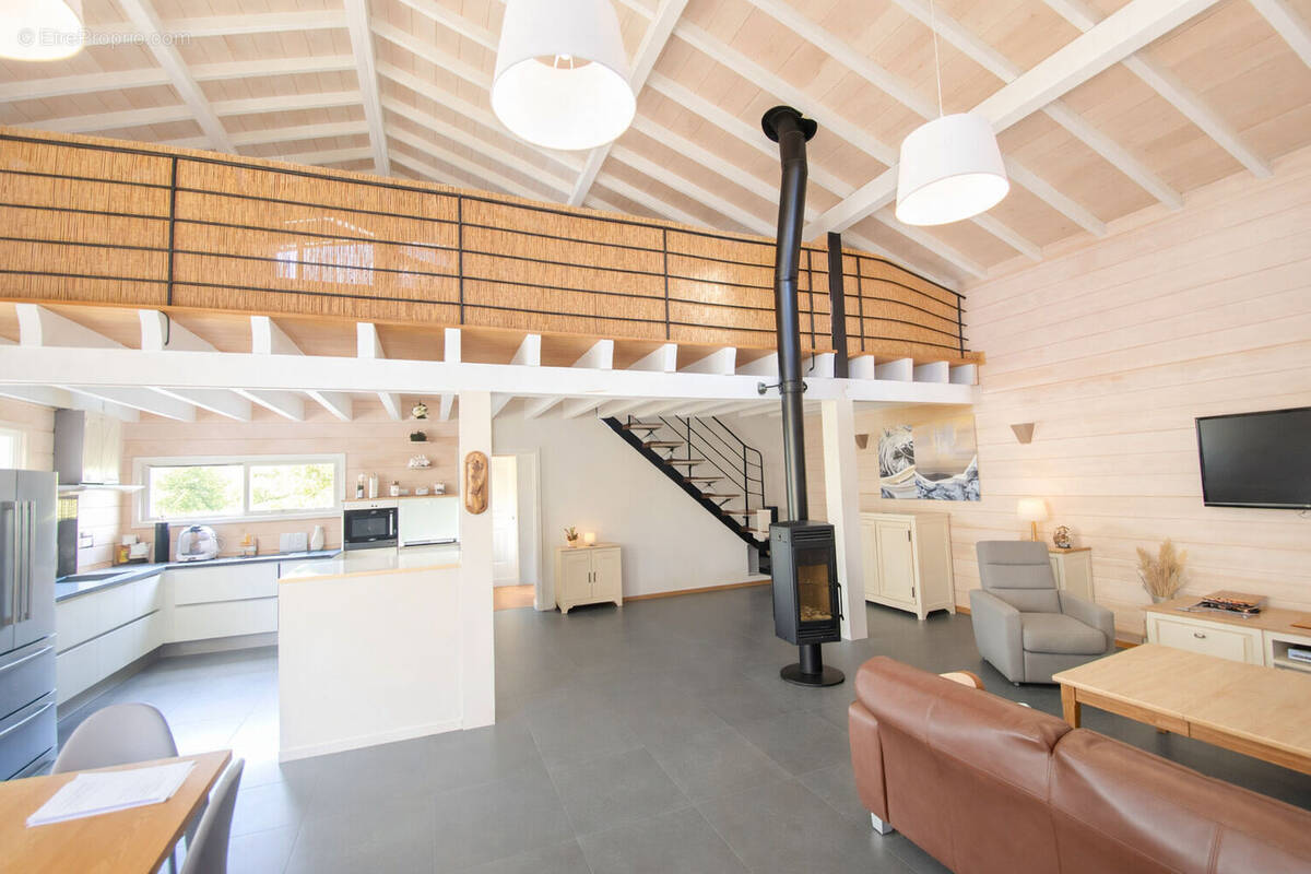 Maison à GUJAN-MESTRAS