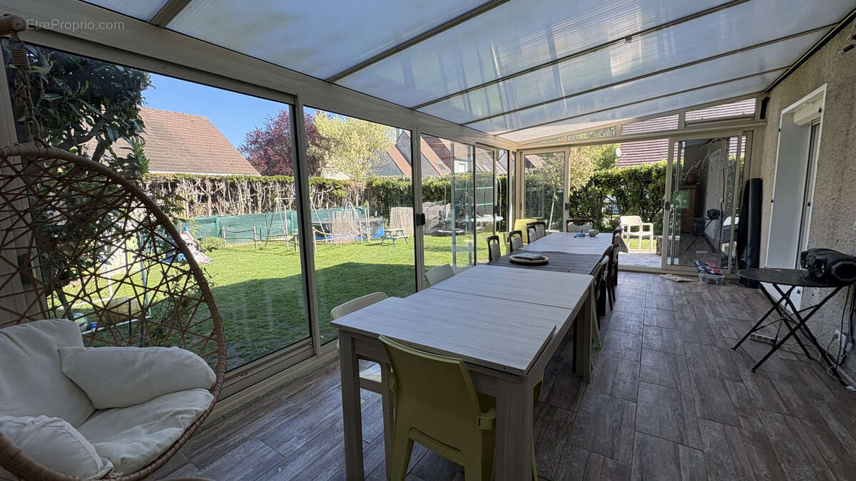 Maison à CIRES-LES-MELLO