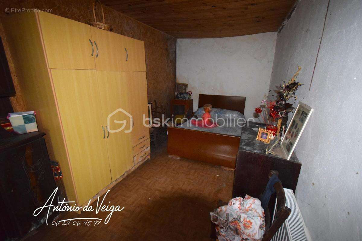   Maison de ville à réhabiliter – Emplacement exceptionnel - photo 5