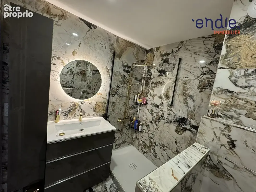Appartement 5 pièces 82 m² à vendre à Tours (37000) - photo 2