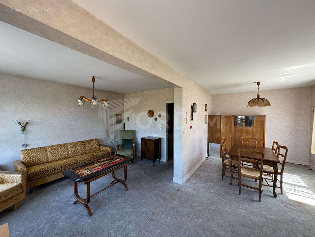Maison à COSNE-COURS-SUR-LOIRE