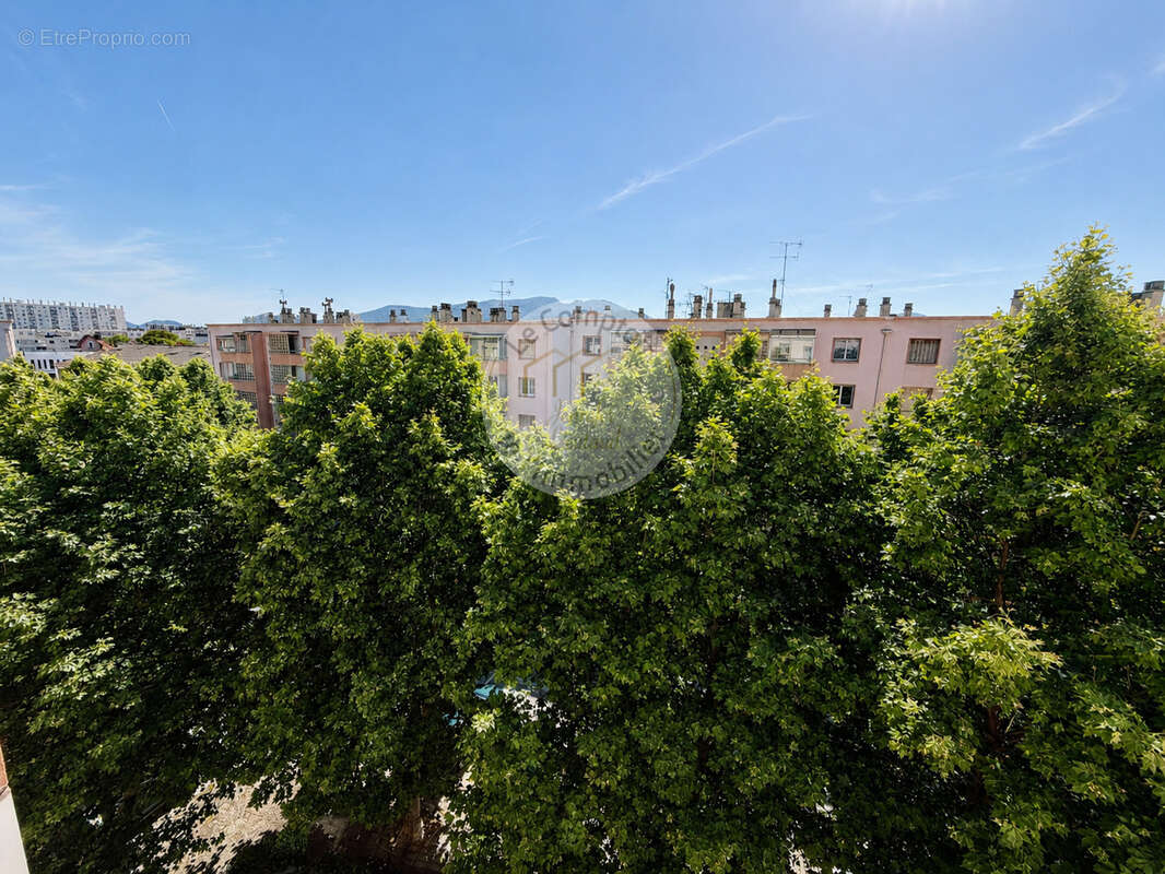 Appartement à MARSEILLE-9E