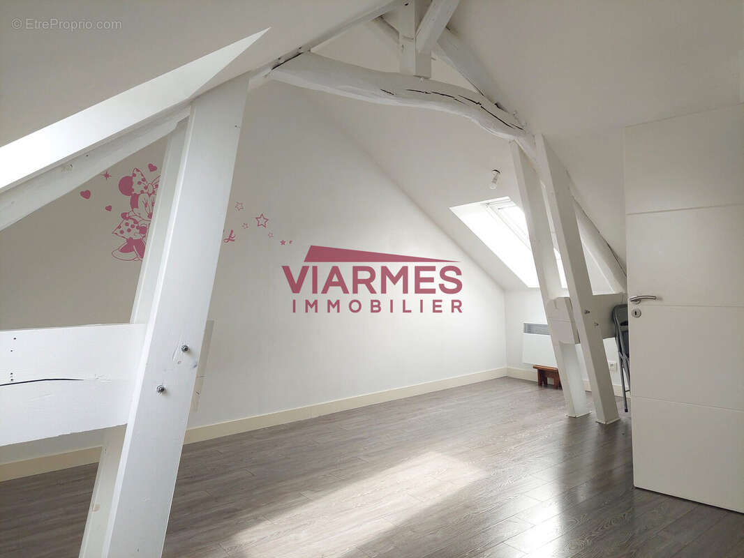 Appartement à SEUGY