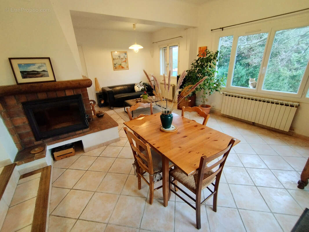 Maison à CAZEDARNES