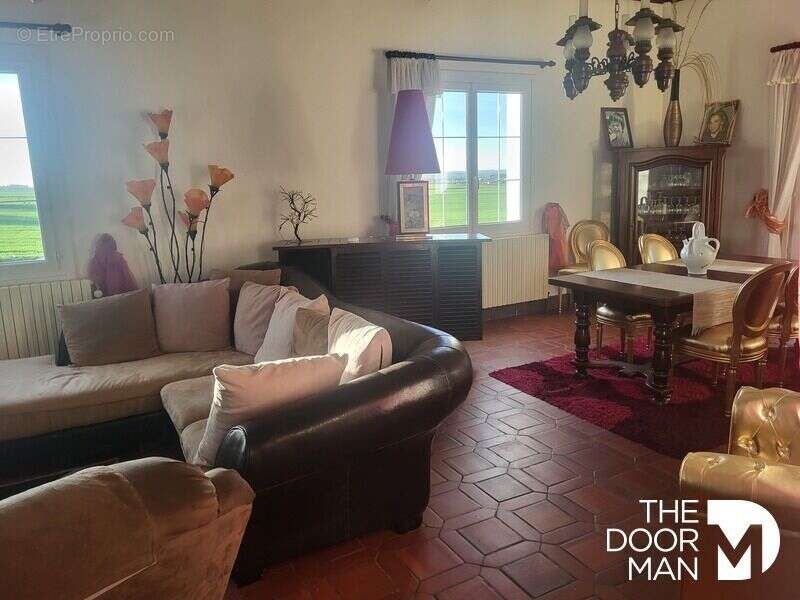 Maison à SAINT-GELAIS