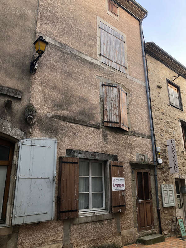 Maison à MONTOLIEU