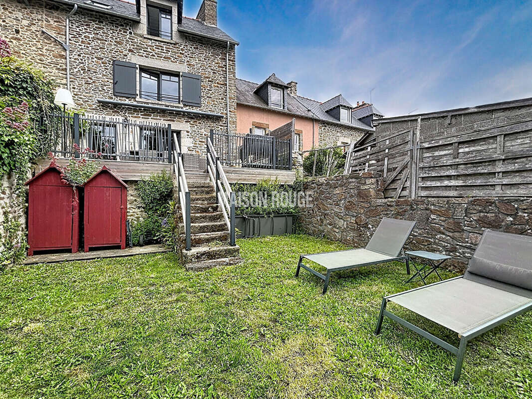 Maison à PLOUER-SUR-RANCE