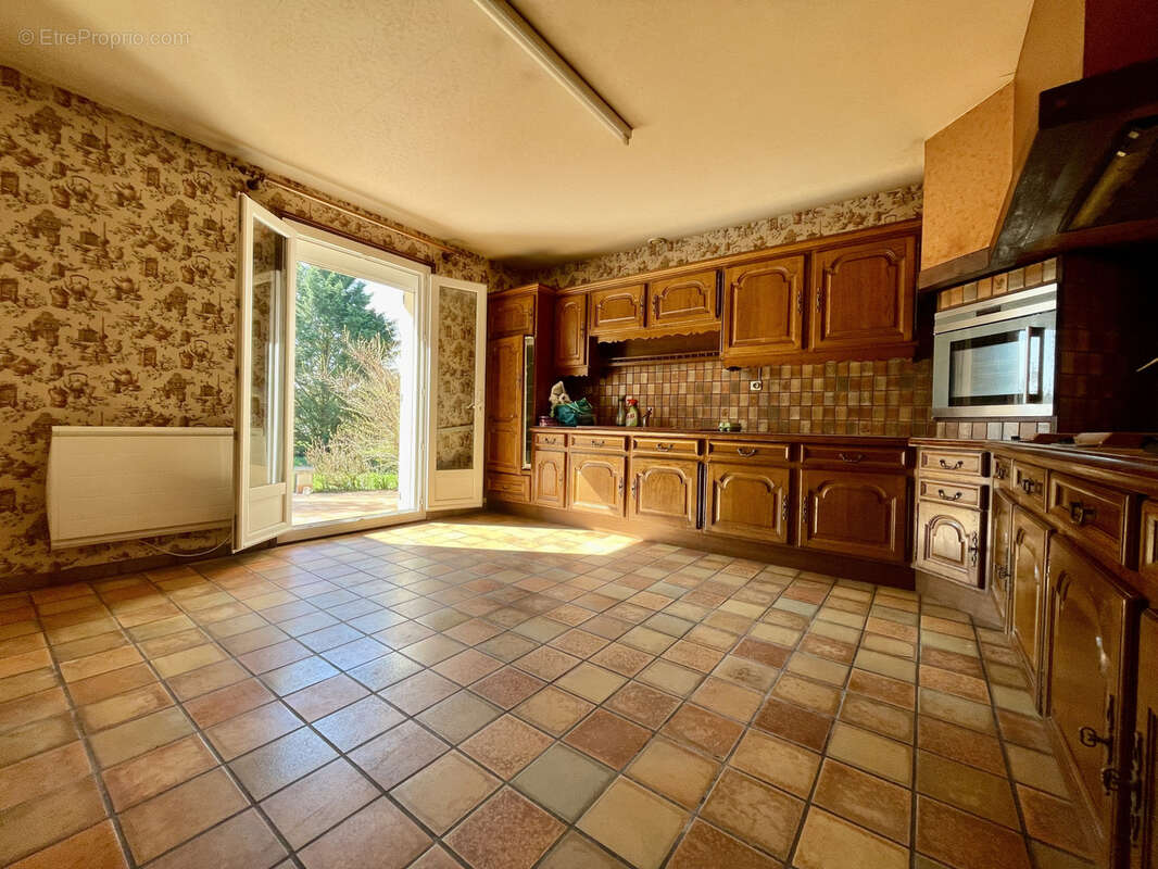 Maison à MONETEAU