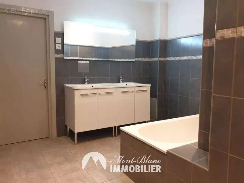 Appartement à SAINT-GERVAIS-LES-BAINS