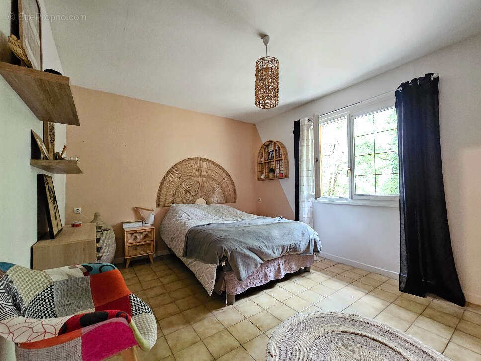 Maison à MOUTHIERS-SUR-BOEME