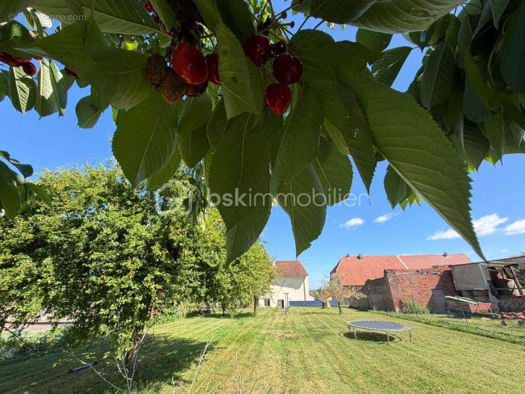 Grande maison familiale à rafraichir - photo 4