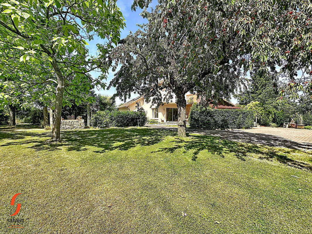 Maison à PREMILHAT