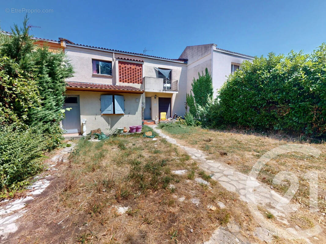 Maison à CASTELGINEST