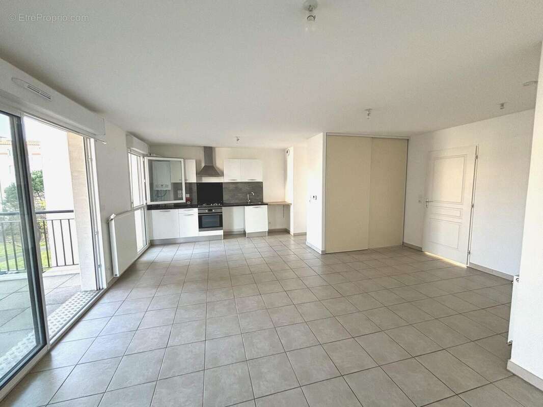 Appartement 68 m² à Valence  - photo 2