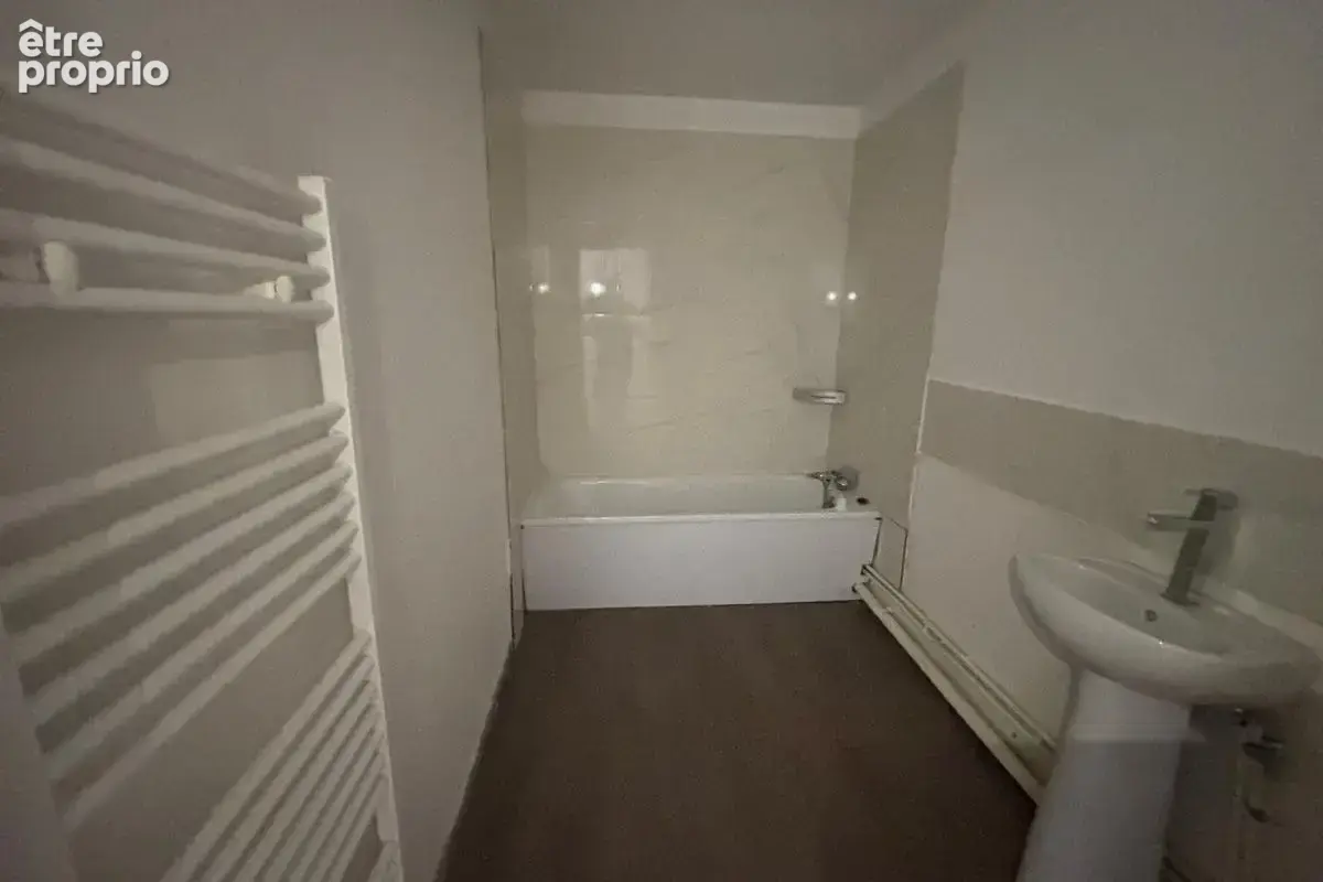 Résidence « LES LOGIS DE GRIGNAN » - T3 N°E006400104L - photo 10