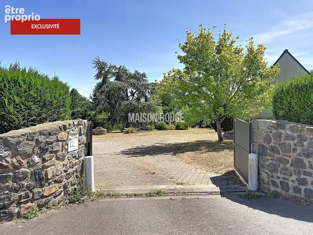 PLEDRAN - Longère en pierre de caractère sur près de 4 000 m² de terrain constructible - photo 18