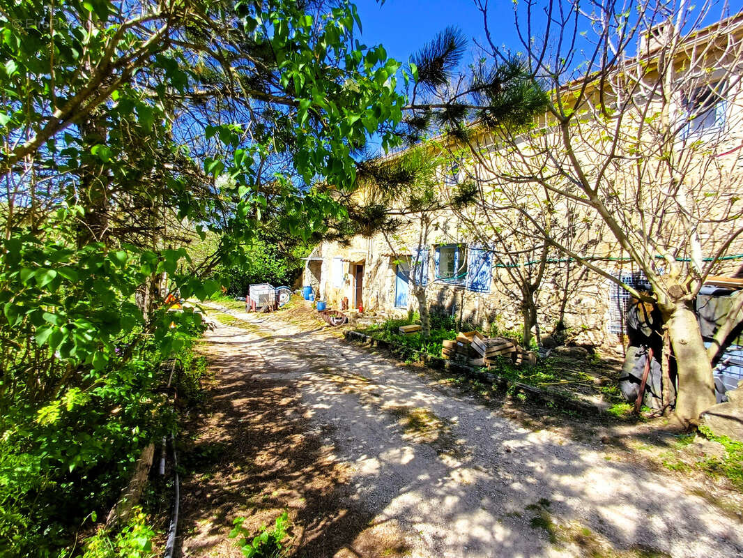 Maison à DONZERE