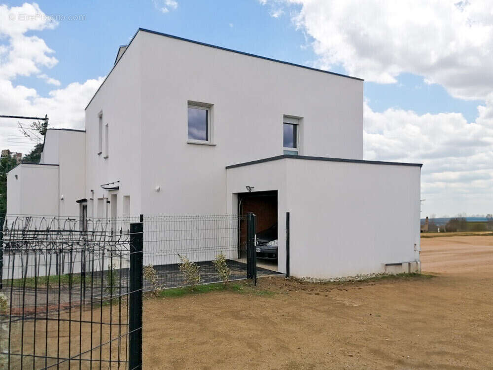Maison type t4 - l'isle-jourdain - photo 7