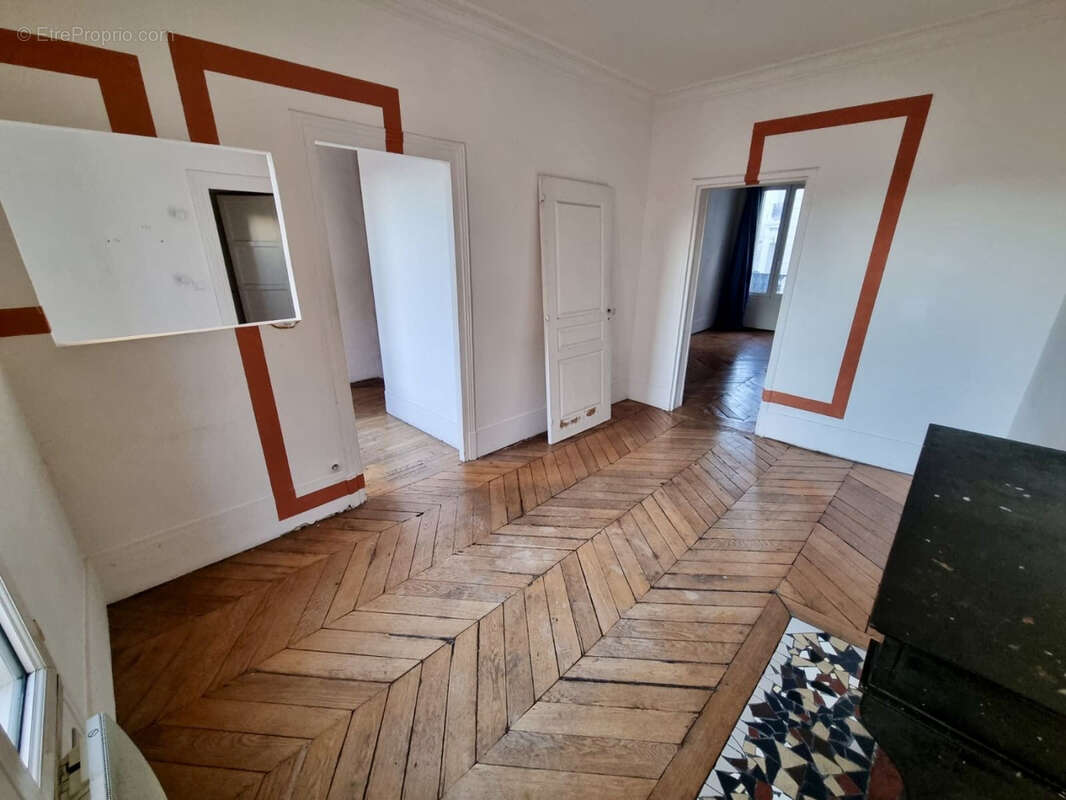 Appartement à PARIS-18E