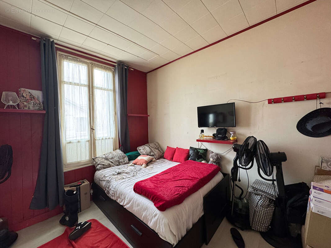 Appartement à AUBERVILLIERS