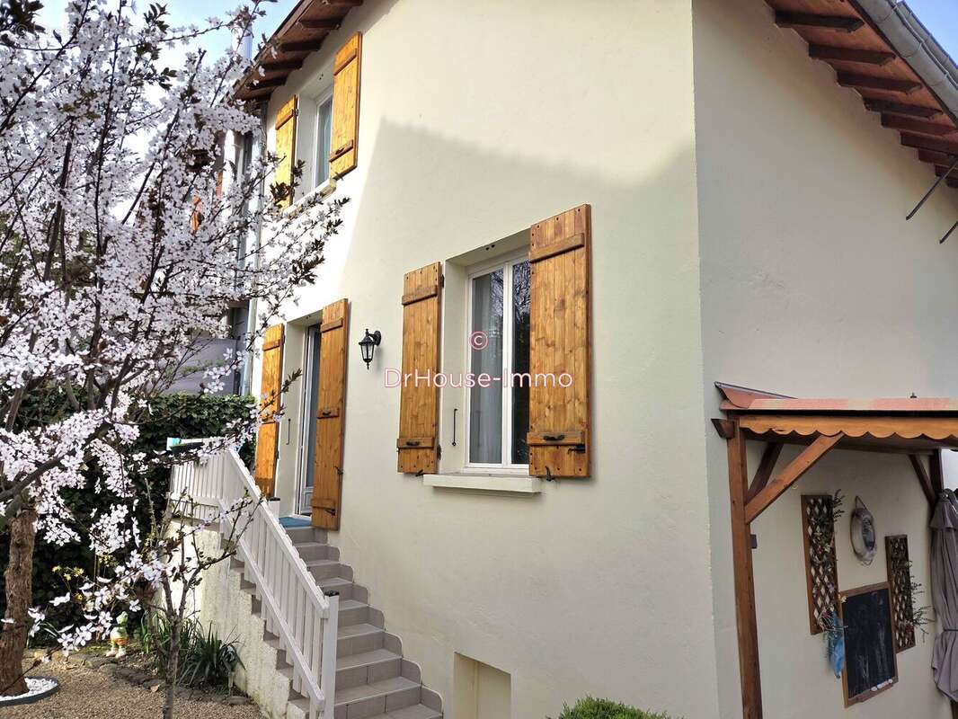 Maison à BELLERIVE-SUR-ALLIER