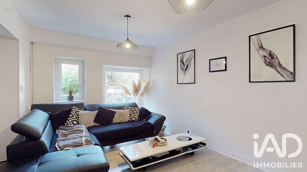 Maison 121 m² à Pont-Du-Chateau  - photo 4