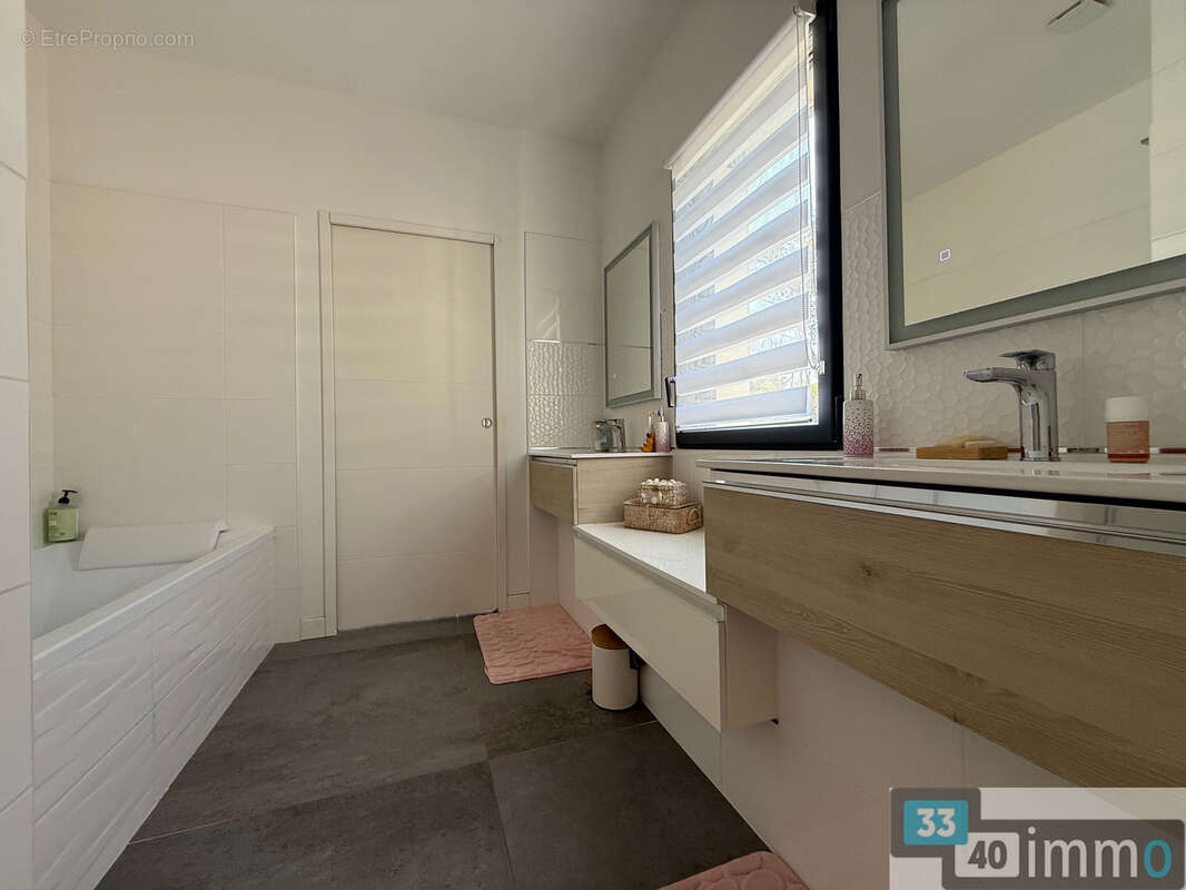 Ensemble villa 210 m2 + maison 75 m2 a salles - photo 10