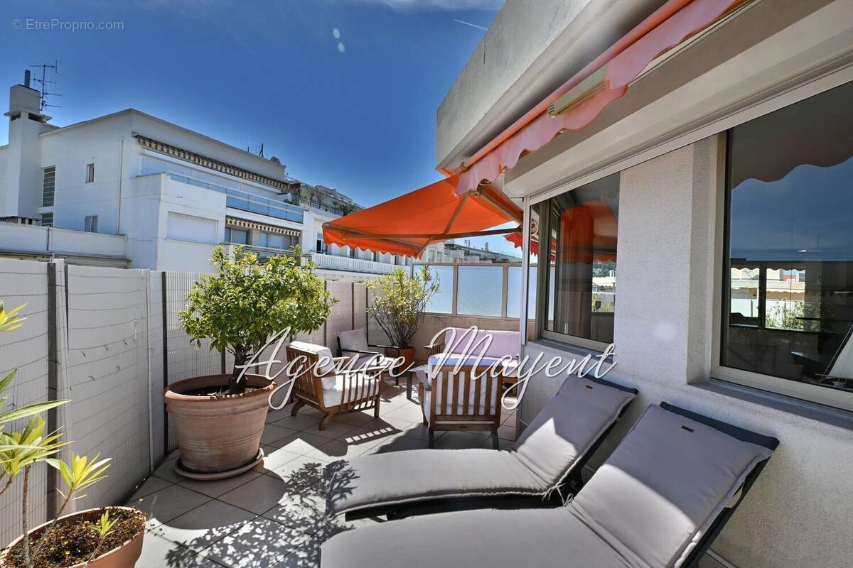Appartement à CANNES