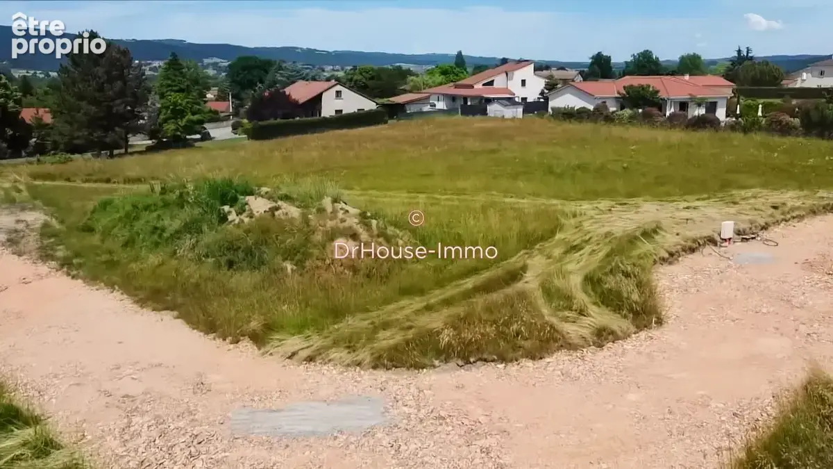 Terrain 854 m² à vendre à Bas-En-Basset (43210) - photo 2