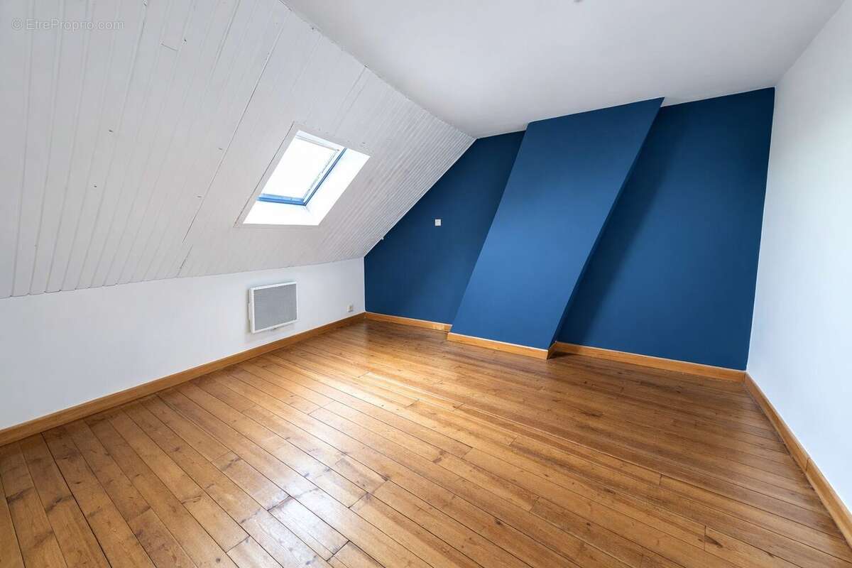 Maison à ENNETIERES-EN-WEPPES