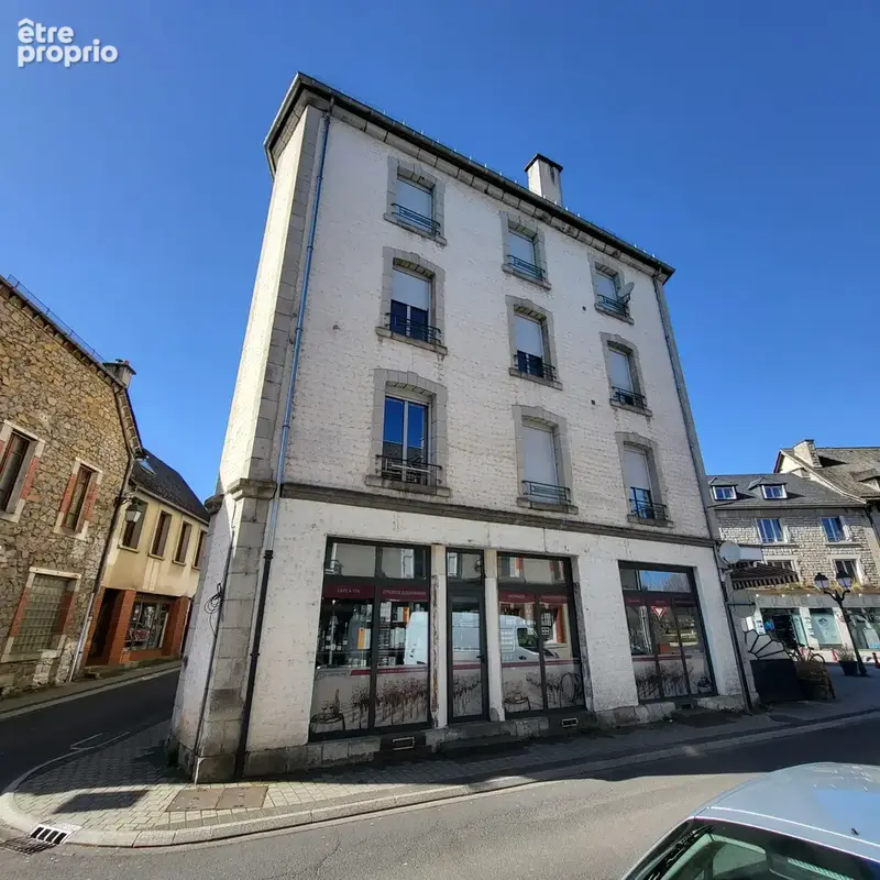 Bel immeuble au coeur de RIOM-ES-MONTAGNES - photo 3