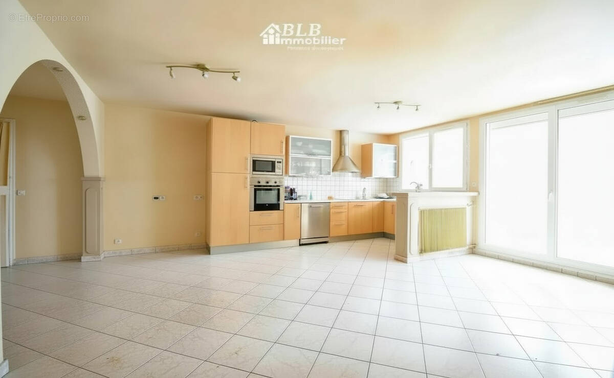 Appartement à ELANCOURT