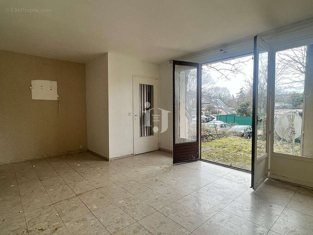Appartement à EPINAY-SUR-SEINE