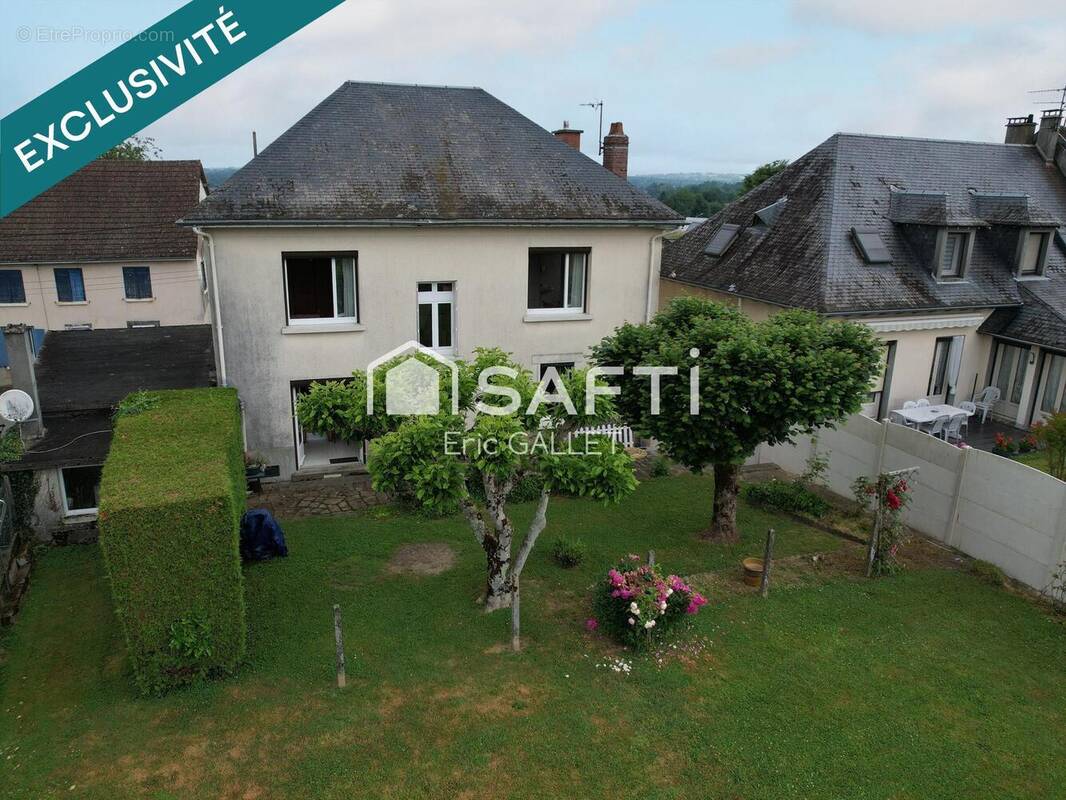 Photo 1 - Maison à LUBERSAC