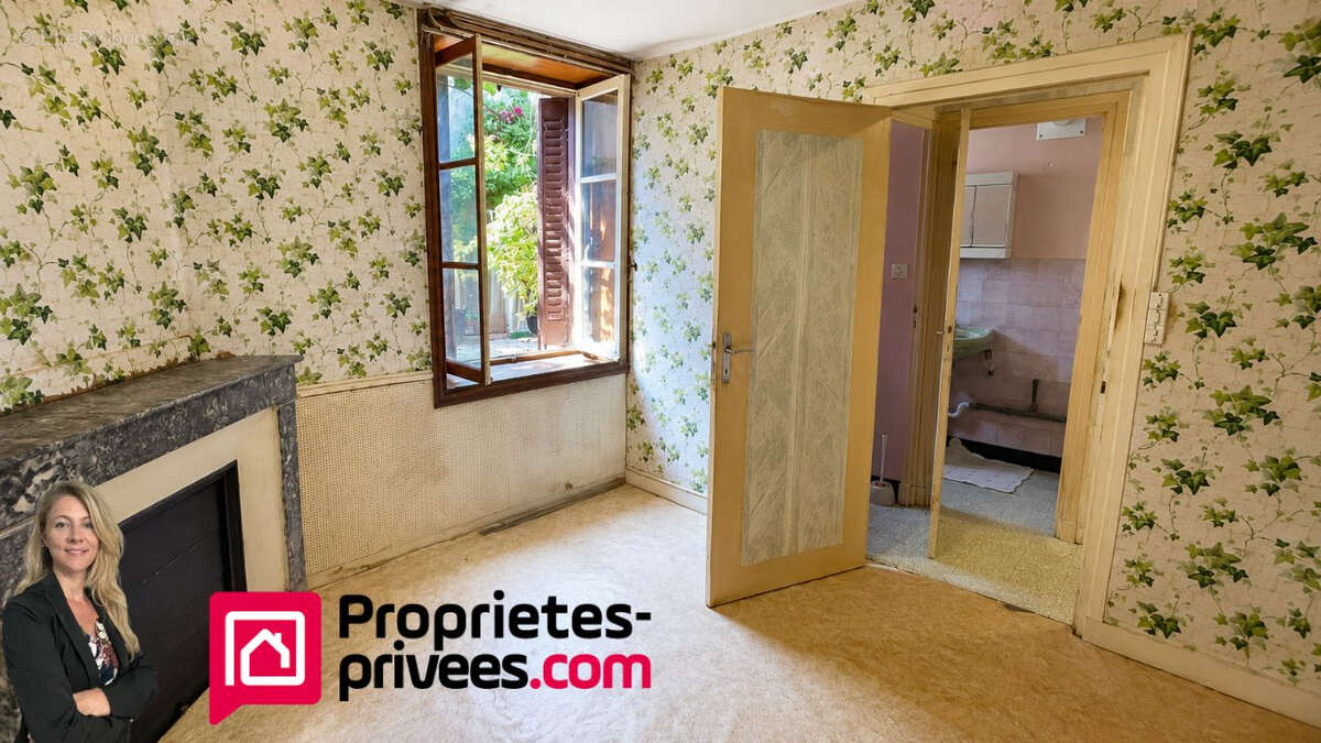 Maison de village avec grange et terrain - photo 4