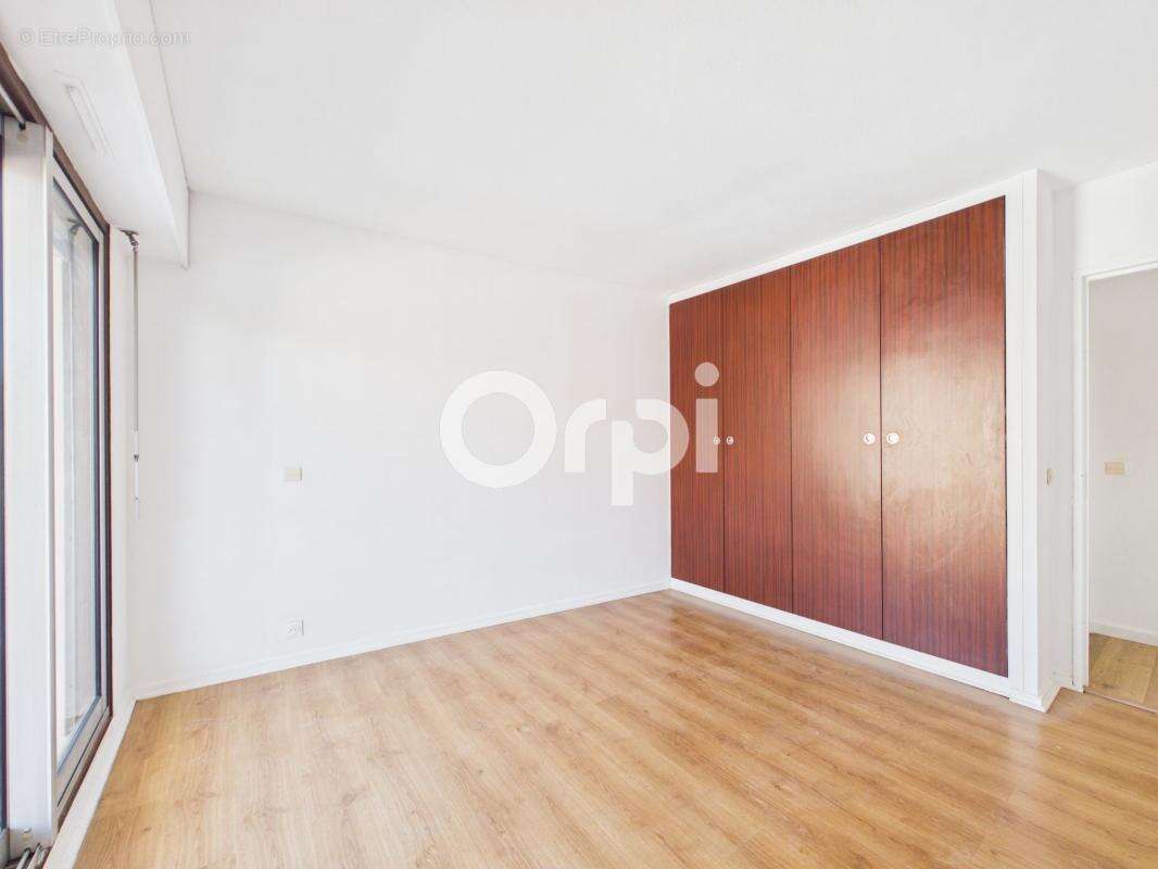 Appartement à MANDELIEU-LA-NAPOULE