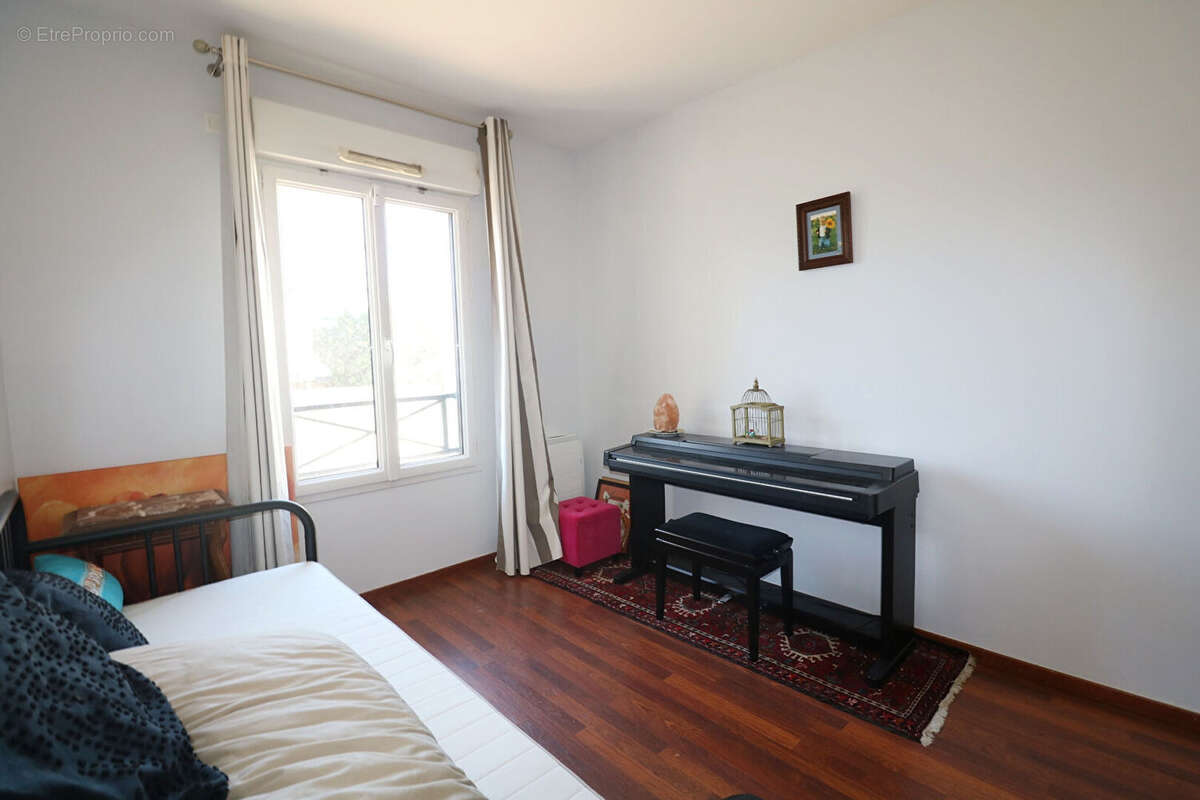 Appartement à AVRILLE