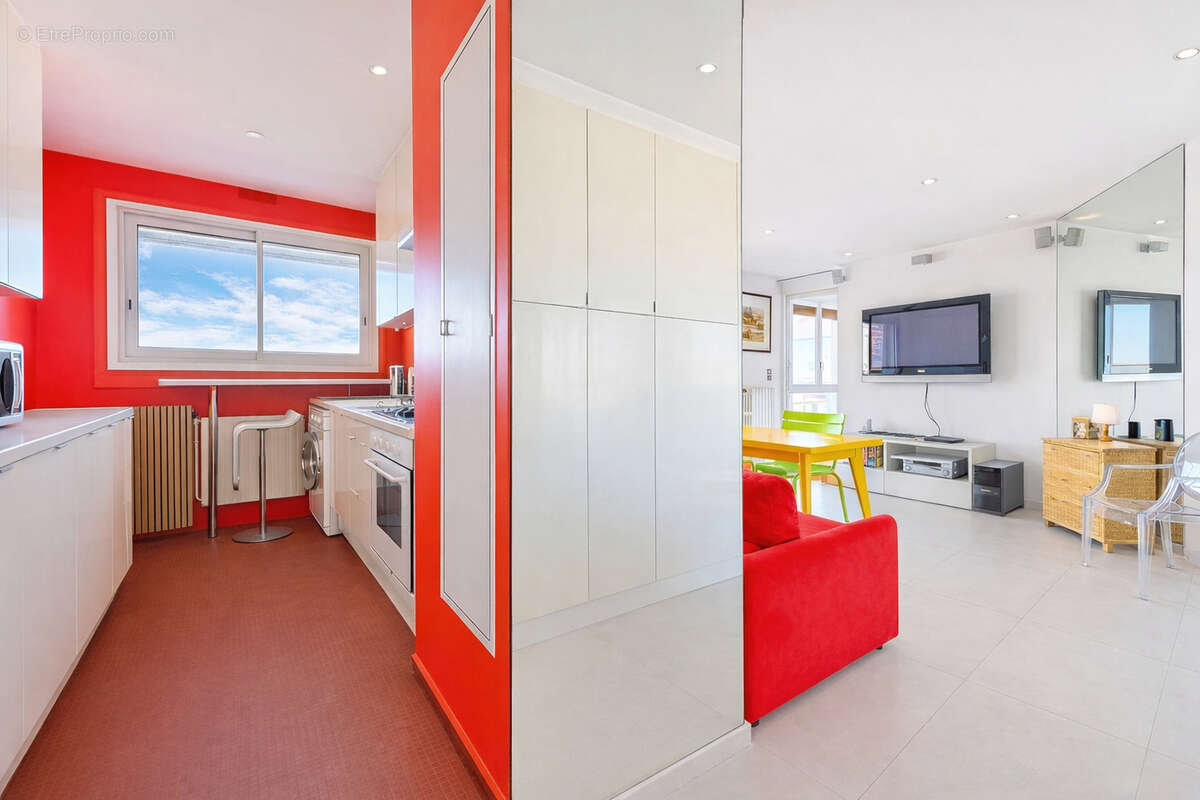 Appartement à PARIS-20E