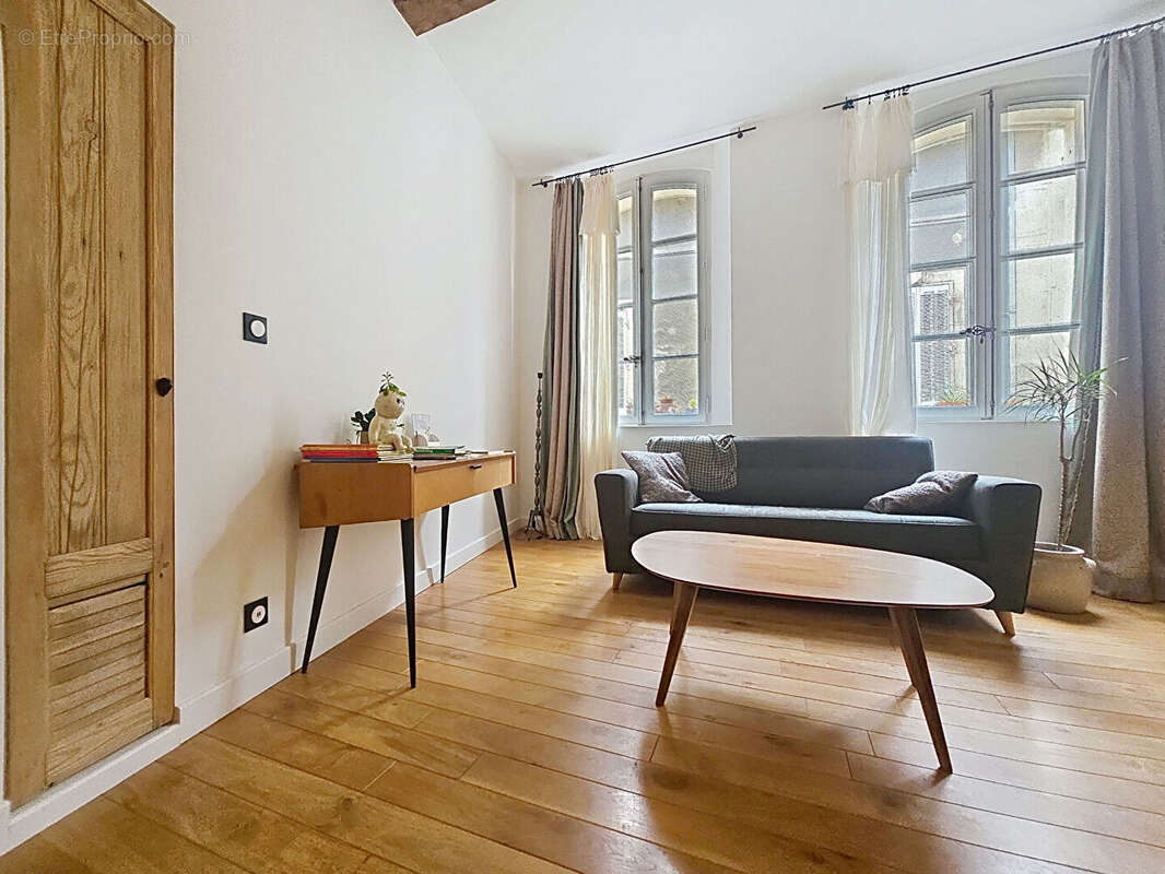 Avignon Intra-Muros. Appartement de charme entièrement rénové 60 m2 - photo 5