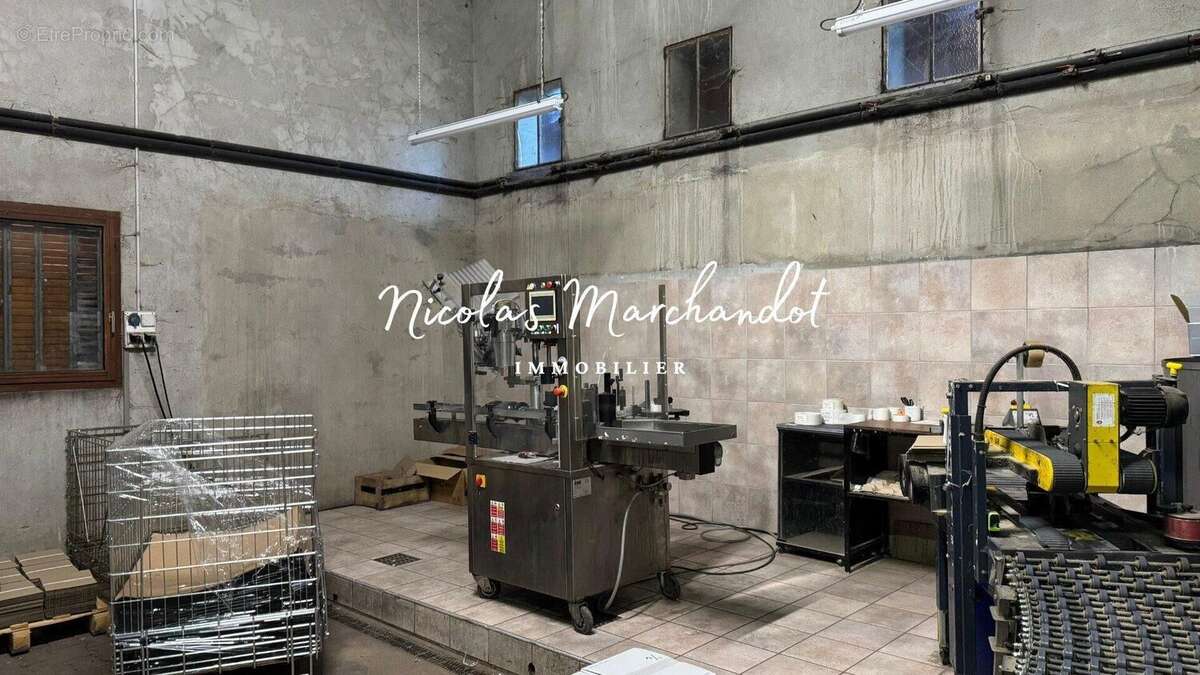 Photo 7 - Commerce à LANTIGNIE