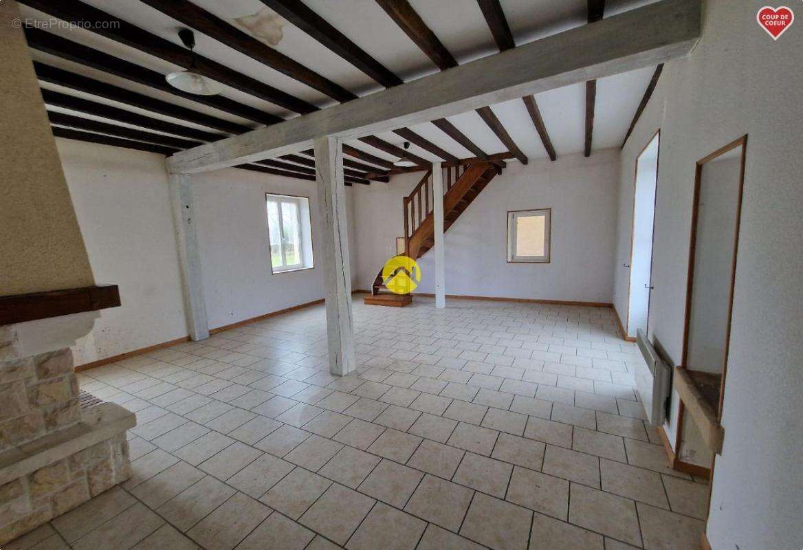 Maison à LA GUERCHE-SUR-L&#039;AUBOIS