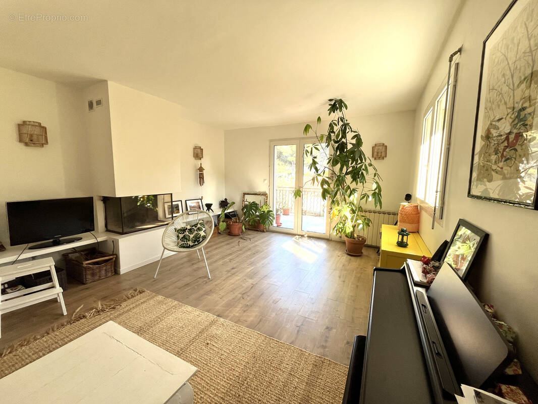 Maison à ENSUES-LA-REDONNE