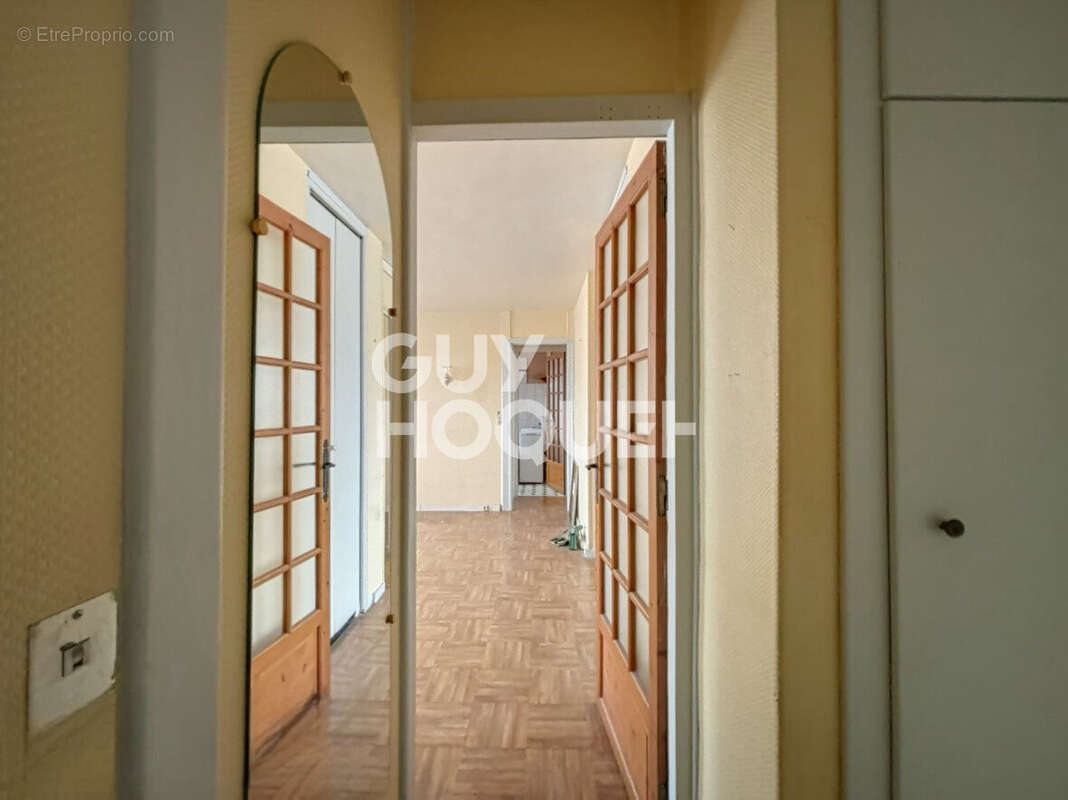 Appartement à STAINS