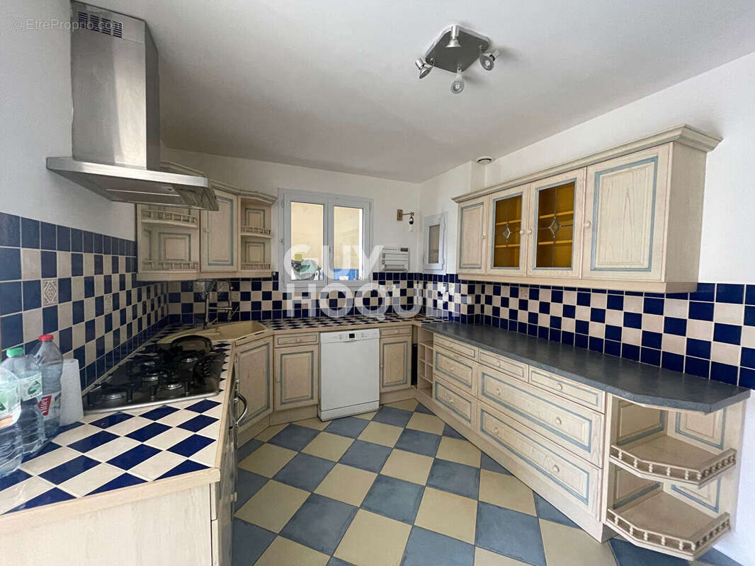 Maison à LA CHAPELLE-LA-REINE