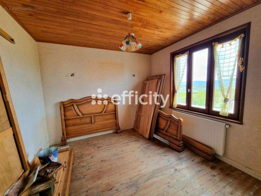 Maison à ALBARET-SAINTE-MARIE