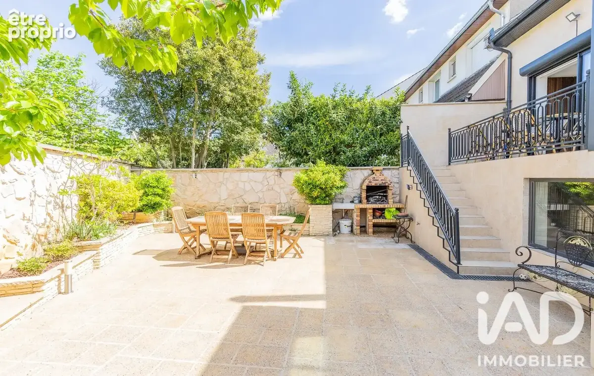 Photo 1 - Maison à CLAMART