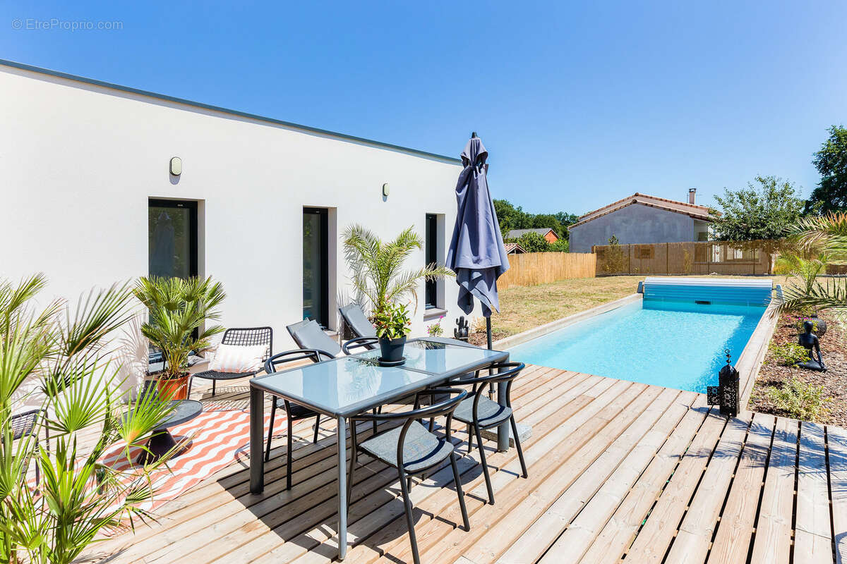 Maison T5 de 170m2 - photo 3